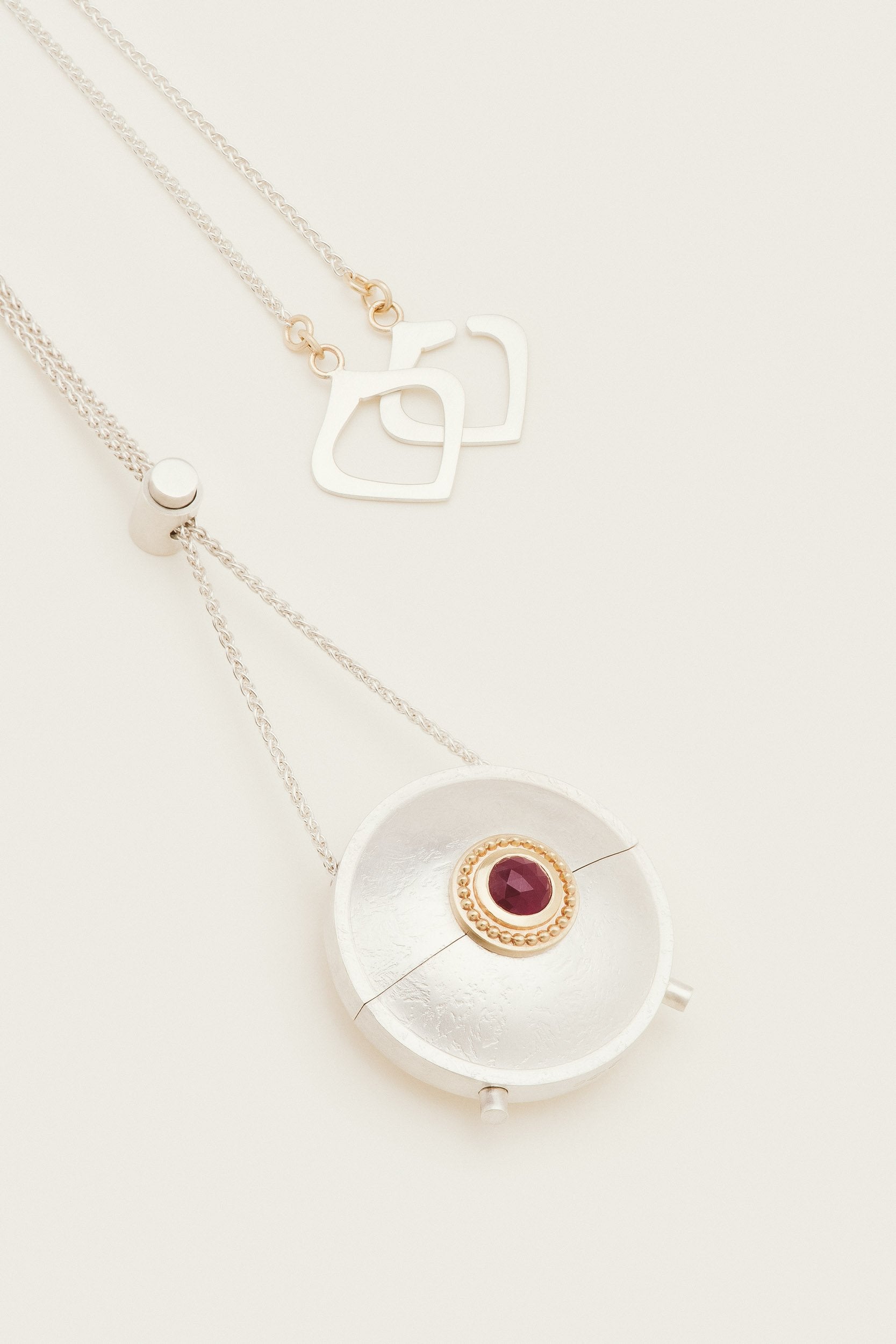 Large Darya Locket