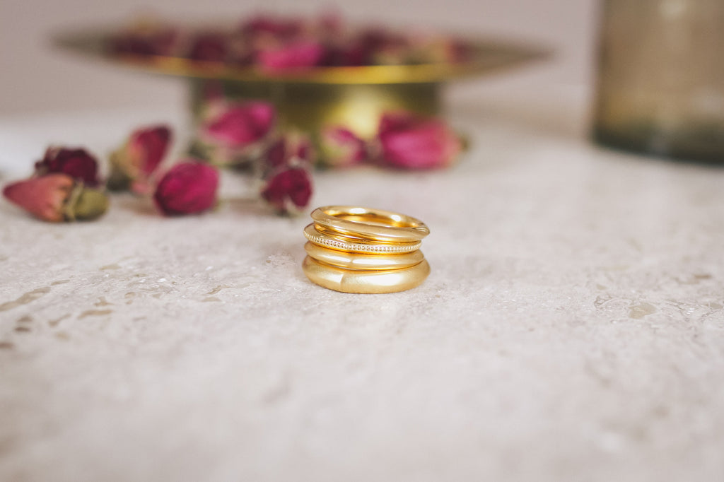 Classic Knife-Edge & Milgrain Wedding Bands from the Aroosi Collection