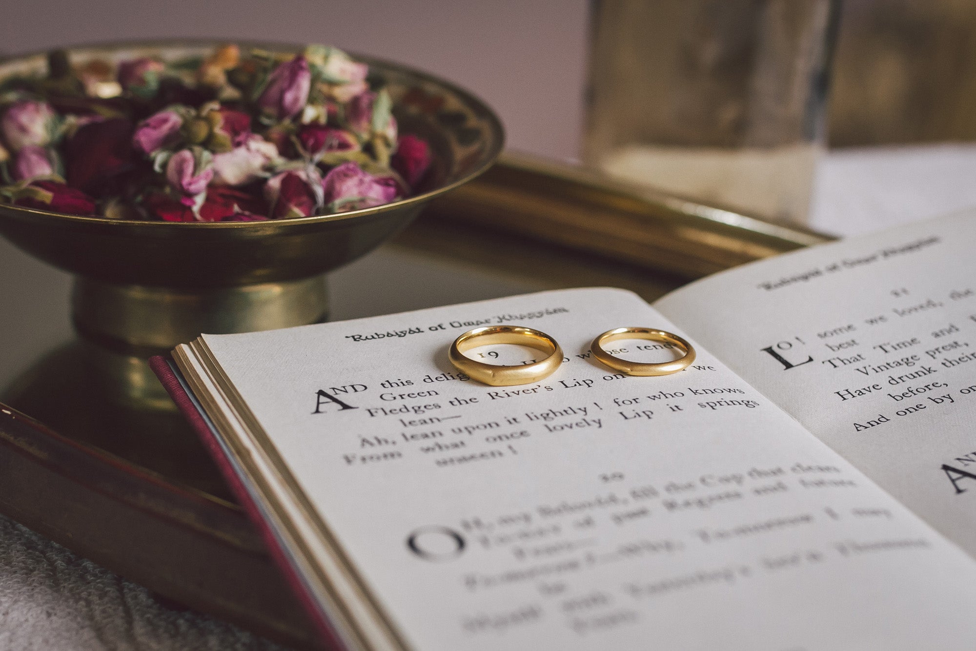Aroosi Wedding Bands