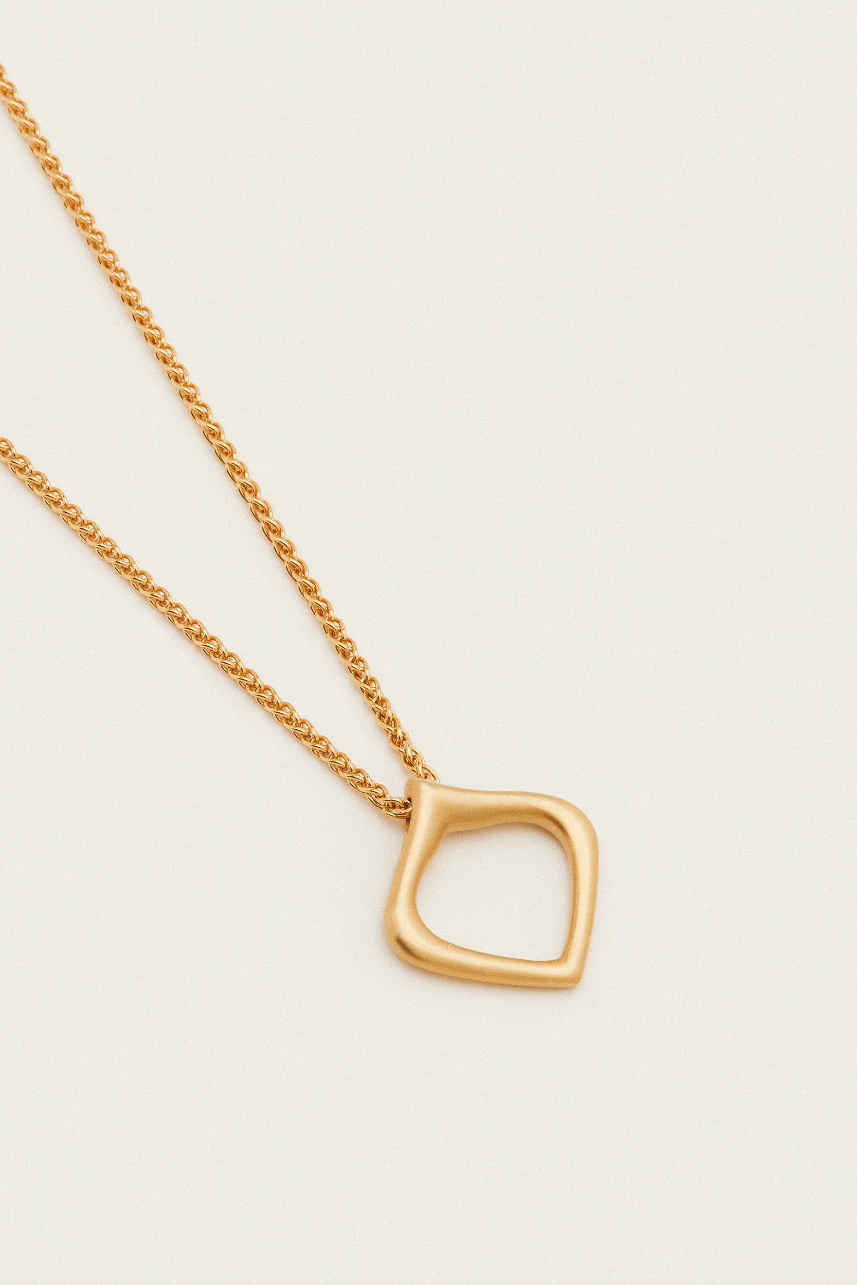 Handmade Essence of Persia Gold Pendant by goldsmith Roxanna Moznabi