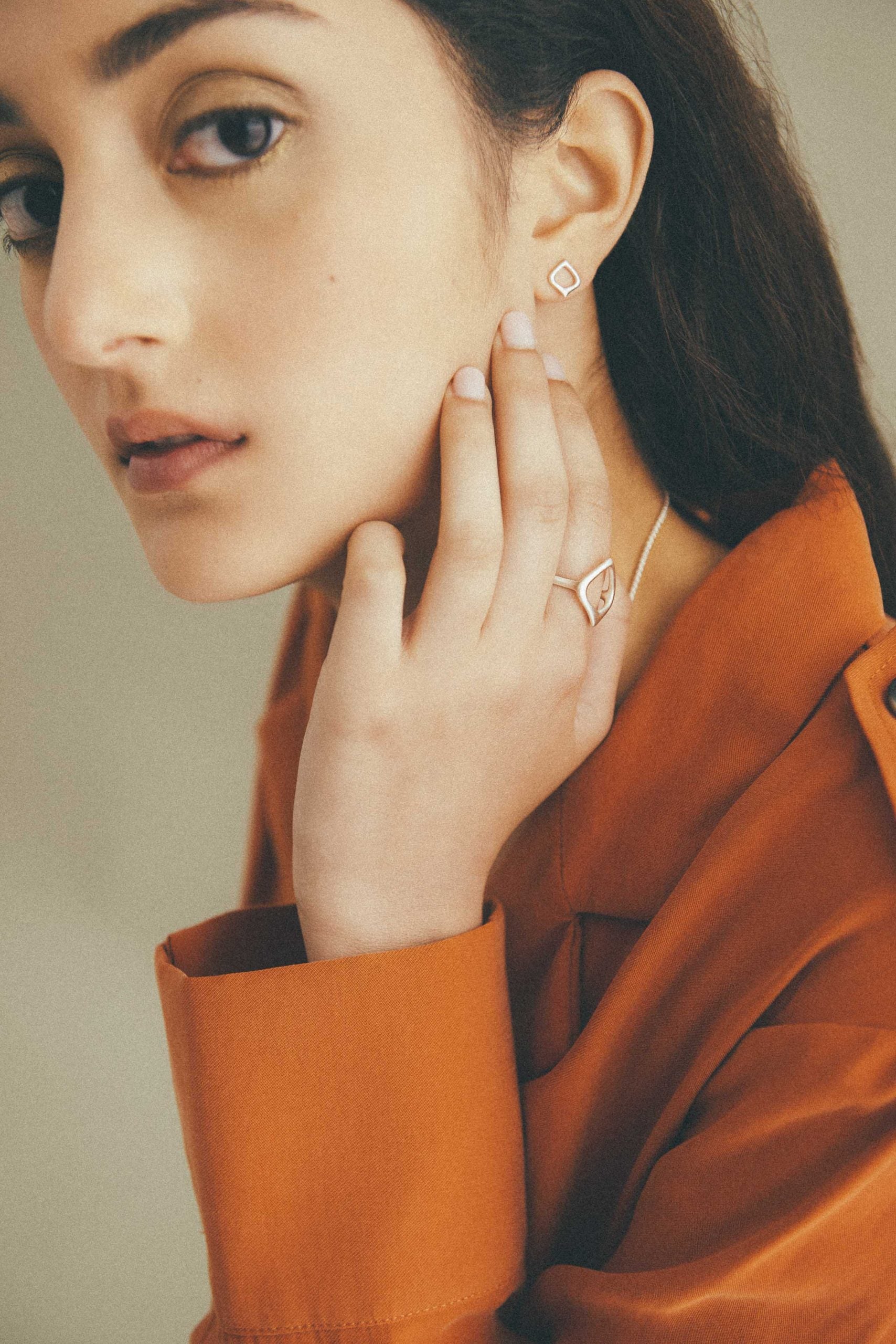 Moznabi jewellery, rahavard collection, goldsmith, gold, silver, diamond, ruby, 18k, 9k, roxy moznabi, persian jewellery, iran, roxanna moznabi, pellegrini e costache, saintloupe